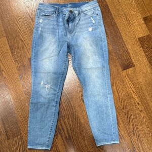 LOFT RIPPED ANKLE JEANS SKINNY